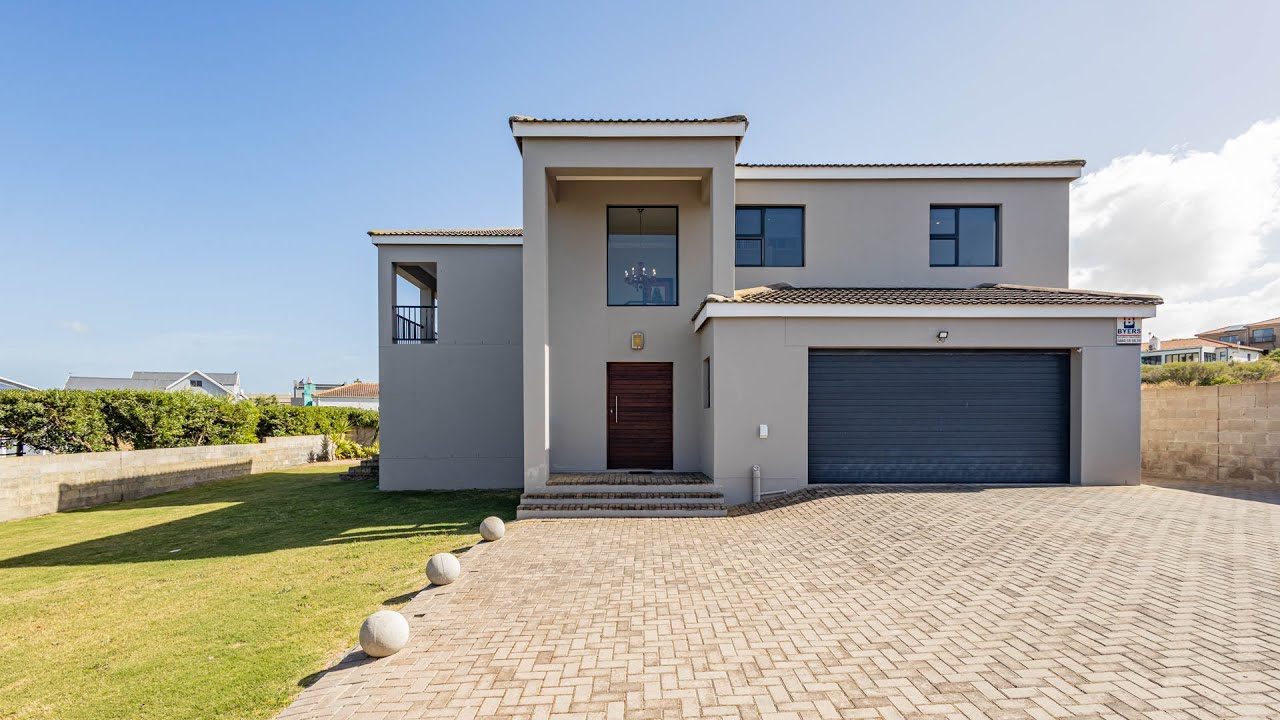 Myburgh Park Haven - Relaxed Coastal Living for the Whole Family