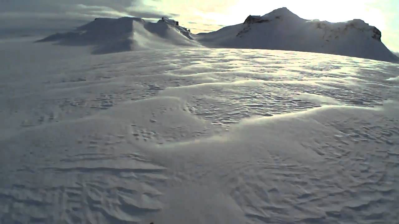 Bridde stunt snowmobiling