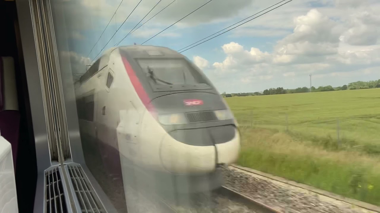Voyages en TGV de Lyon à Aéroport Charles de Gaulle 2 TGV 2e Partie