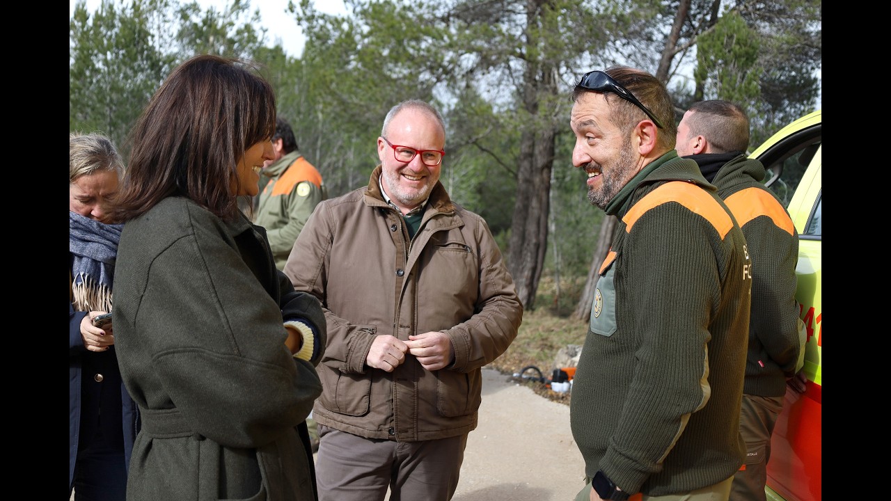 Les brigades del Consorci Provincial de Bombers milloren la seguretat en el Camino Cohetes de Buñol