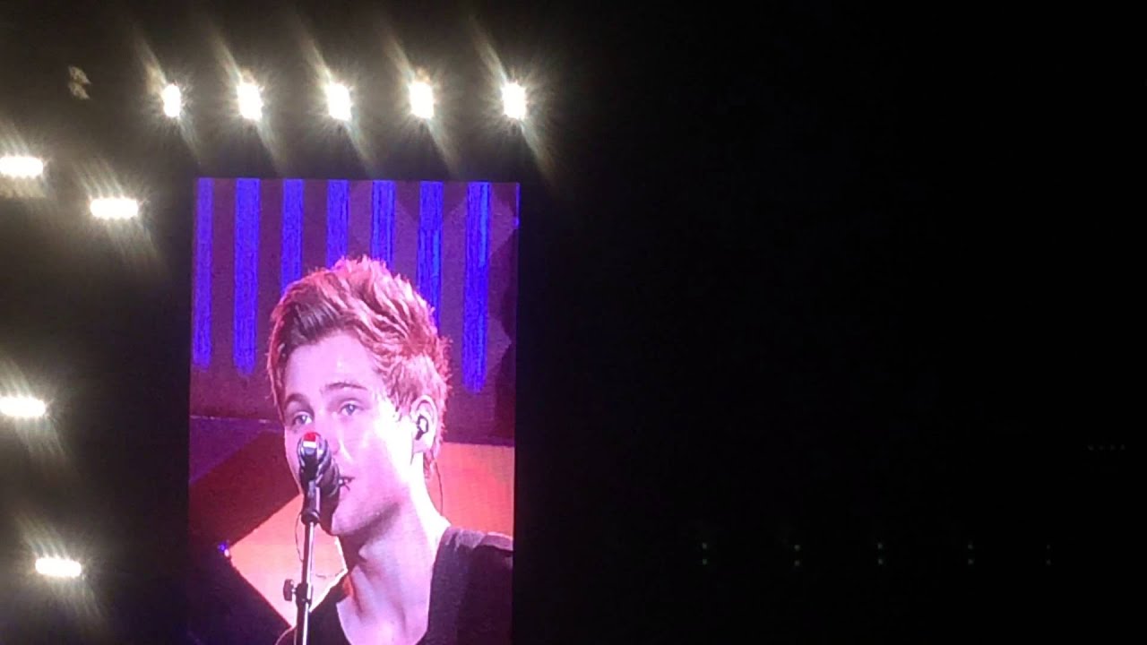 Fans Singing Luke Sucks balls ROWYSO Manchester
