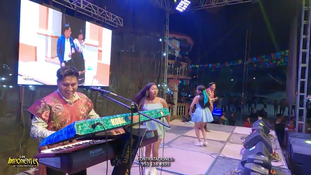 La risueña (en vivo Navenchuac Zinacantan Chiapas)/LOS IMPONENTES DE TIERRA MIXTECA