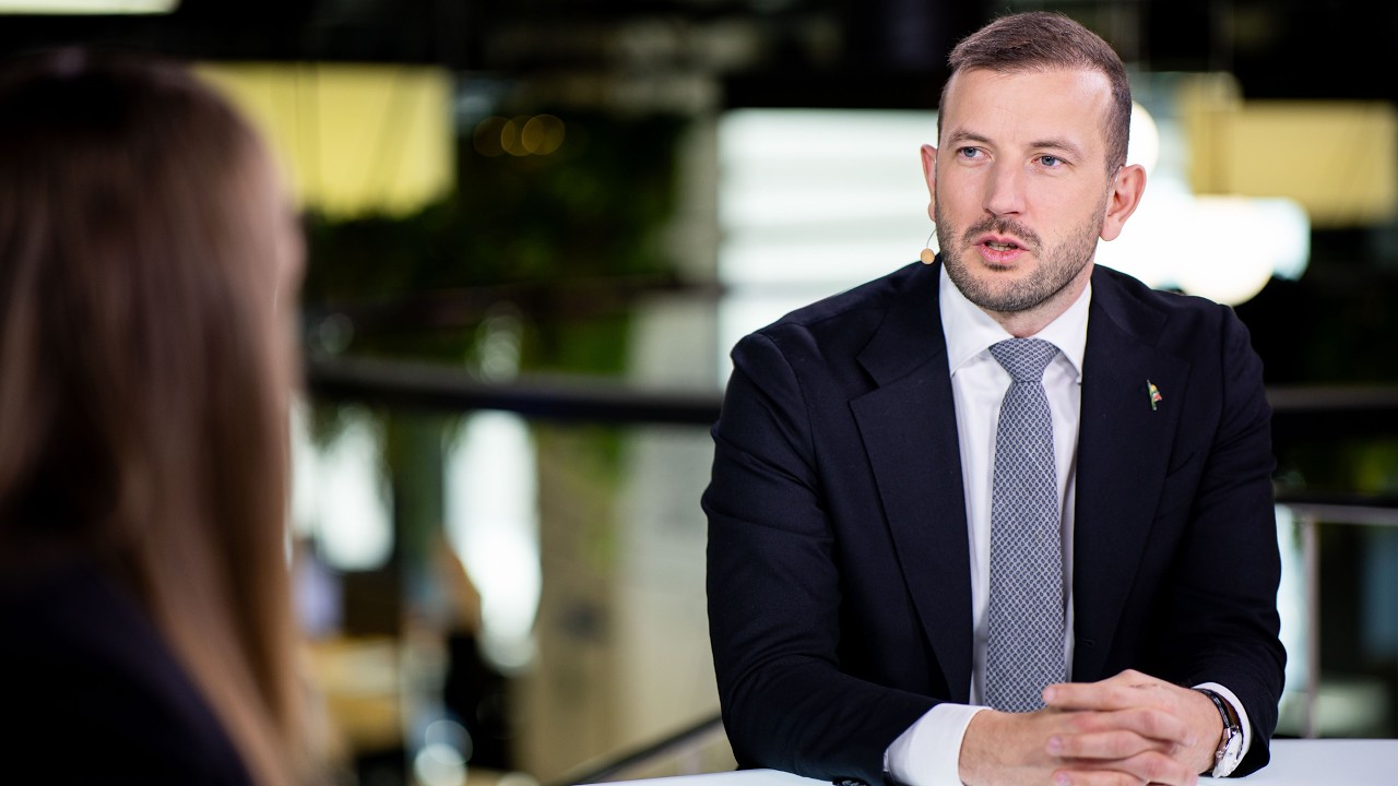 Sinkevičius apie tyrimą dėl Skvernelio: negalime žvalgytis per petį | Delfi interviu