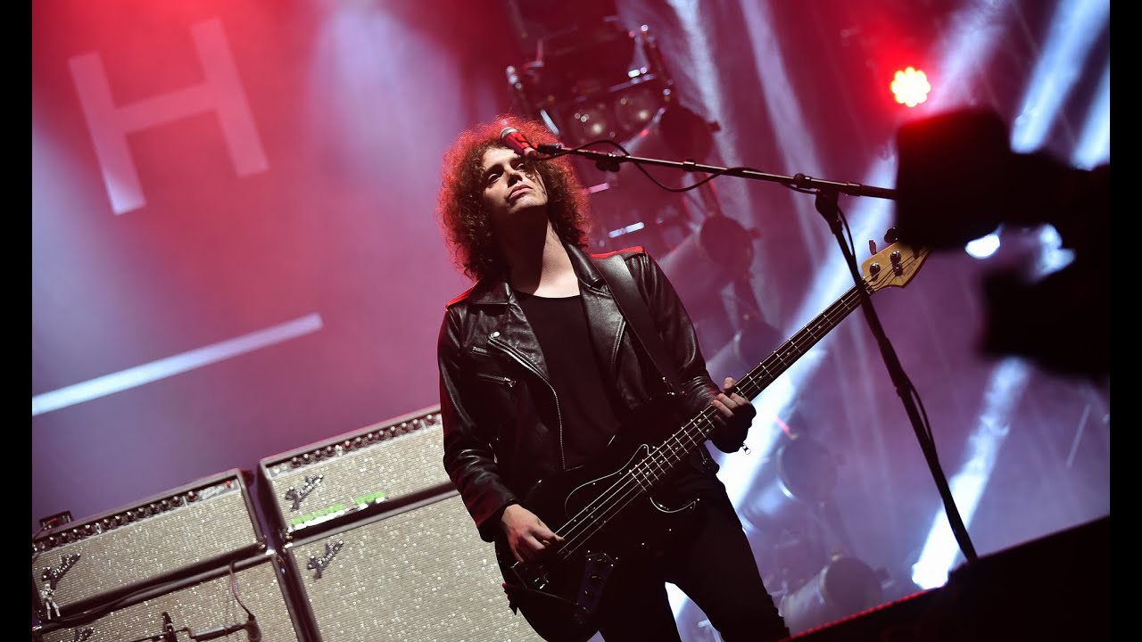 Catfish and the Bottlemen - Pacifier (Reading 2015)