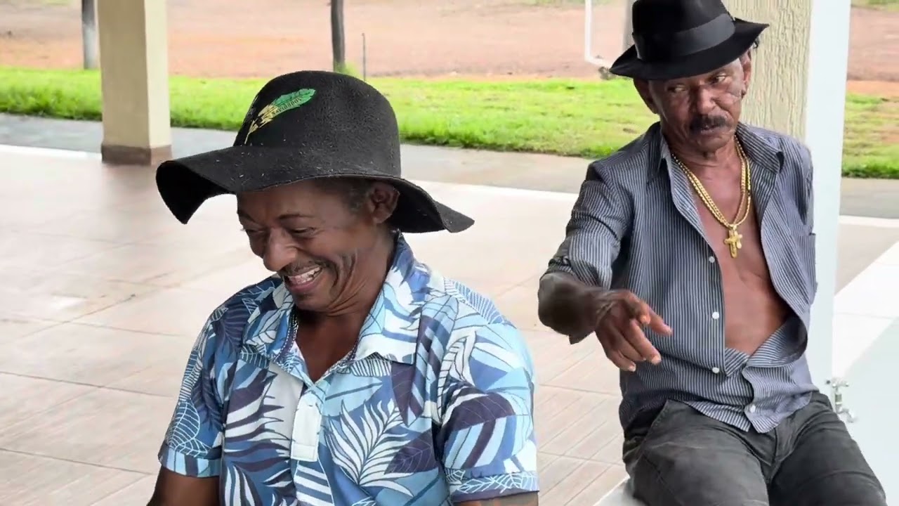TIRINGA REAGE AO V&Iacute;DEO DA JUMENTINHA 😂😂😂￼ | COM&Eacute;DIA SELVAGEM