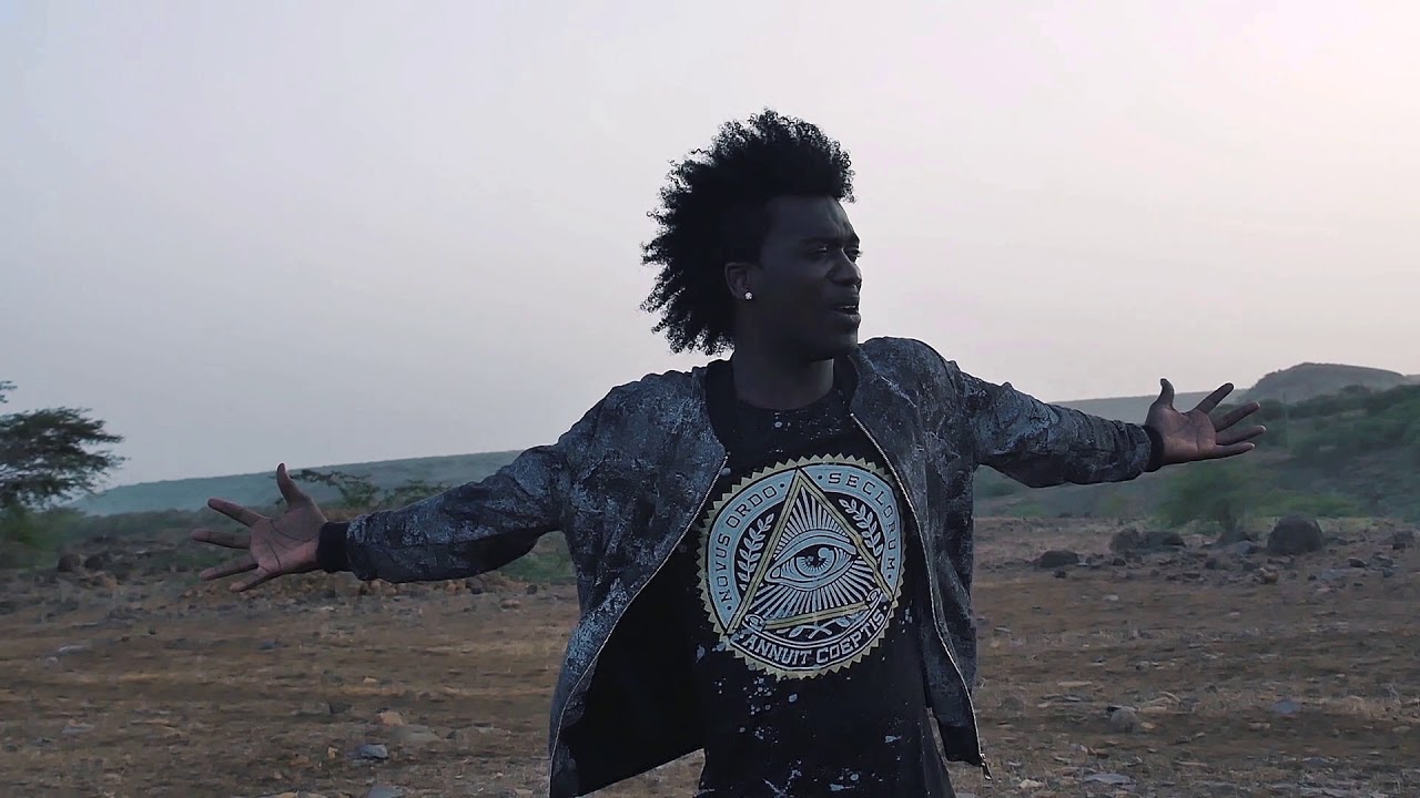 10 - Big.Z Patronato - Nha Mininu (Official Video)