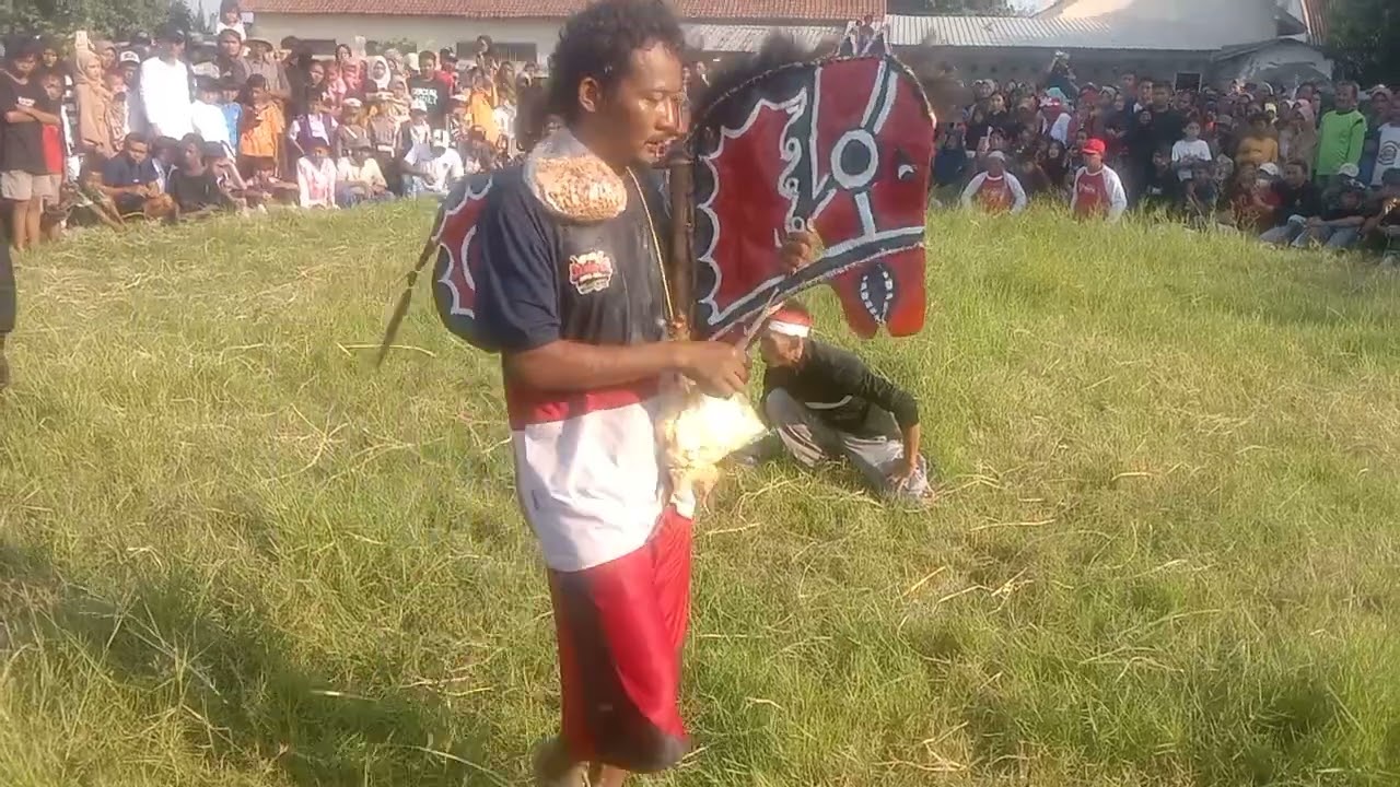 paguyuban kuda lumping karnaval penjalin banyu