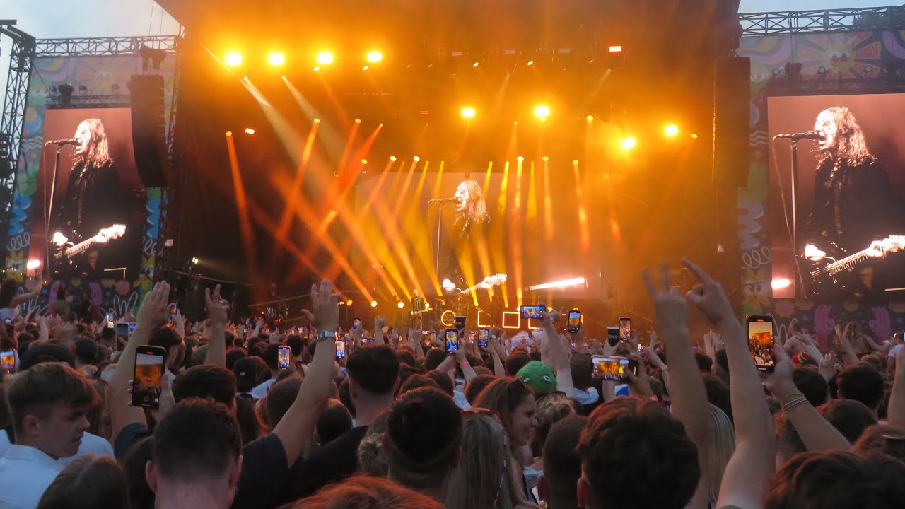 Come with us to see Catfish and the Bottlemen at Cardiff Castle (19/07)