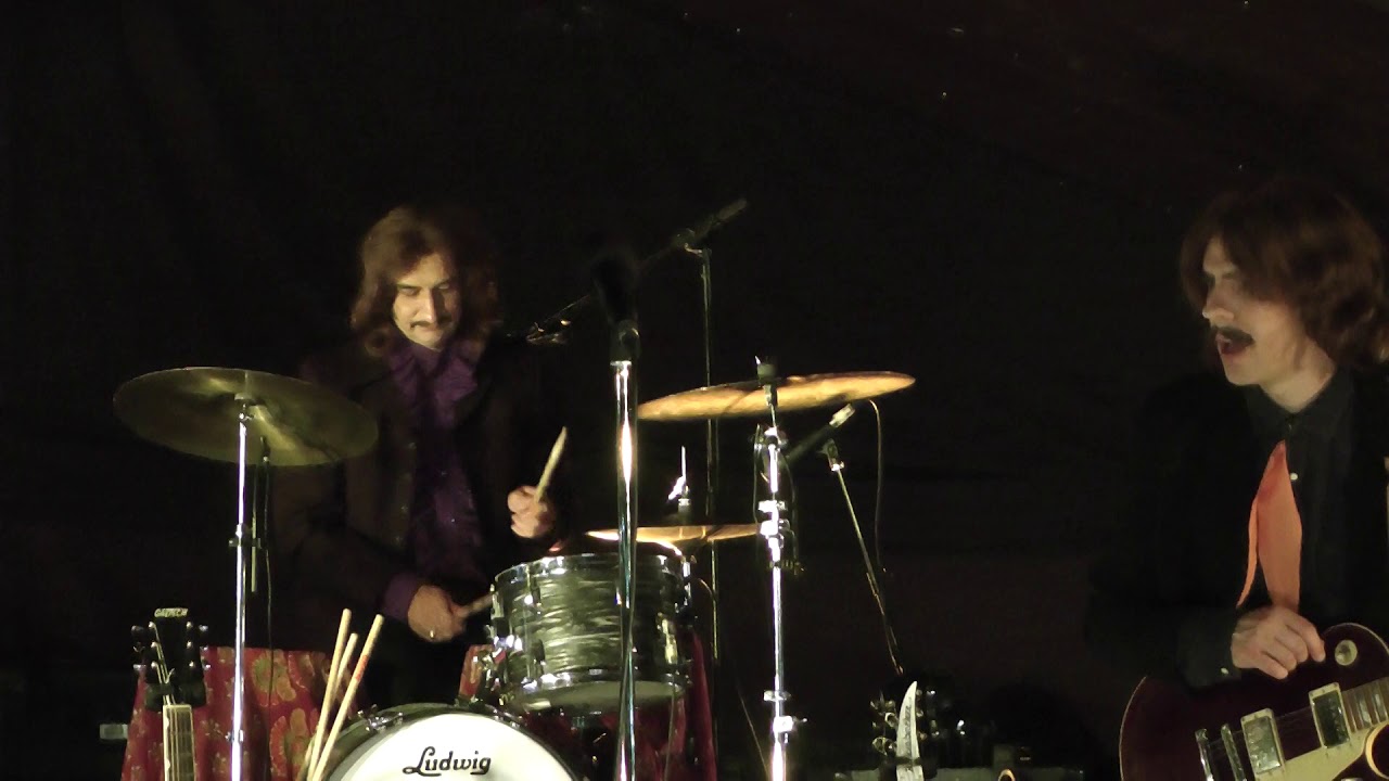 The Bootleg Beatles-Hello Goodbye (Live at Godstoneberry Beer Festival 12/07/2019)