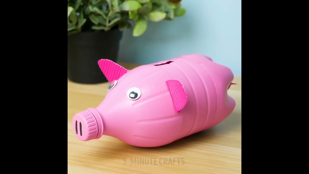 How to make bottle piggy bank 😀 #shorts #crafts #youtubeshorts