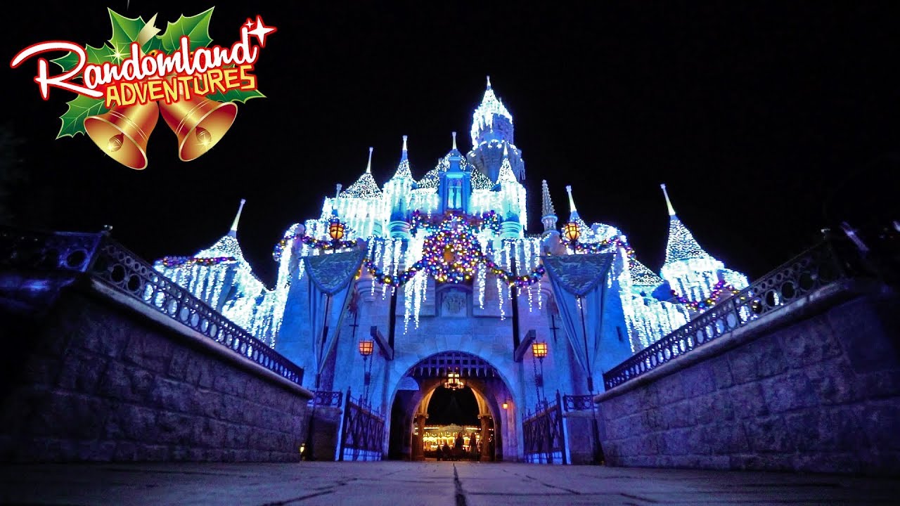 Christmas is back at Disneyland!