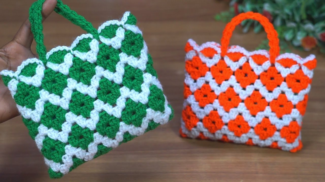 Adorable..!✨ Crochet Mini Bag – Perfect for Everyday Use #beautiful #craft #crochetpurse 