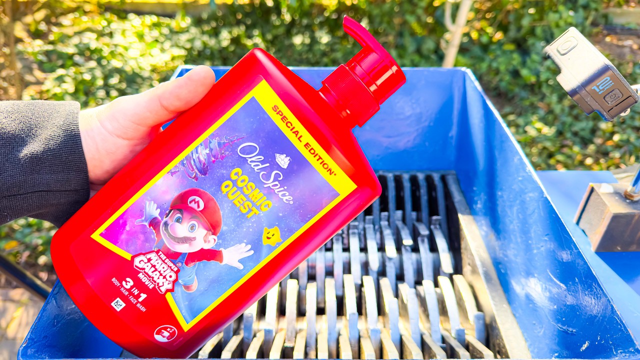 Super Mario Shower Gel vs Shredder &mdash; WHAT HAPPENS?!