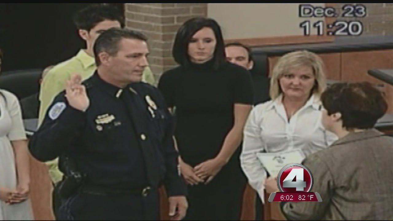 Fort Myers police chief's wife accused of passing fake bills