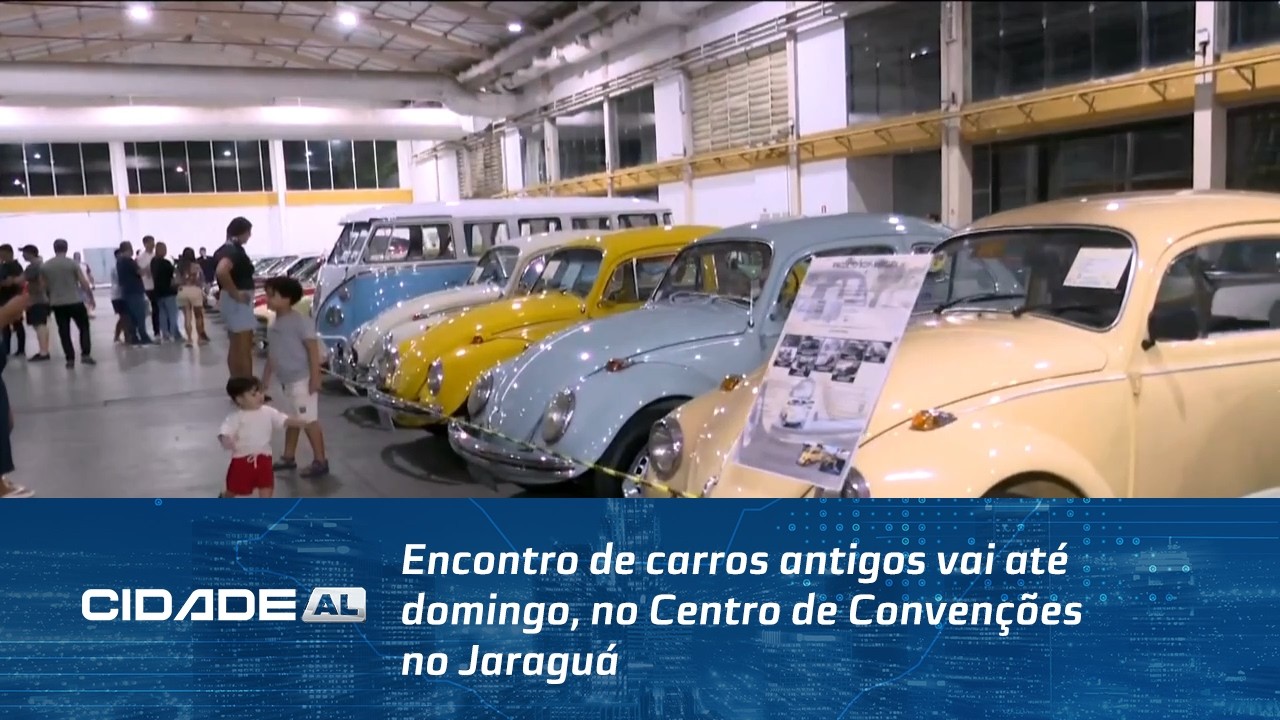 Encontro de carros antigos vai até domingo, no Centro de Convenções no Jaraguá