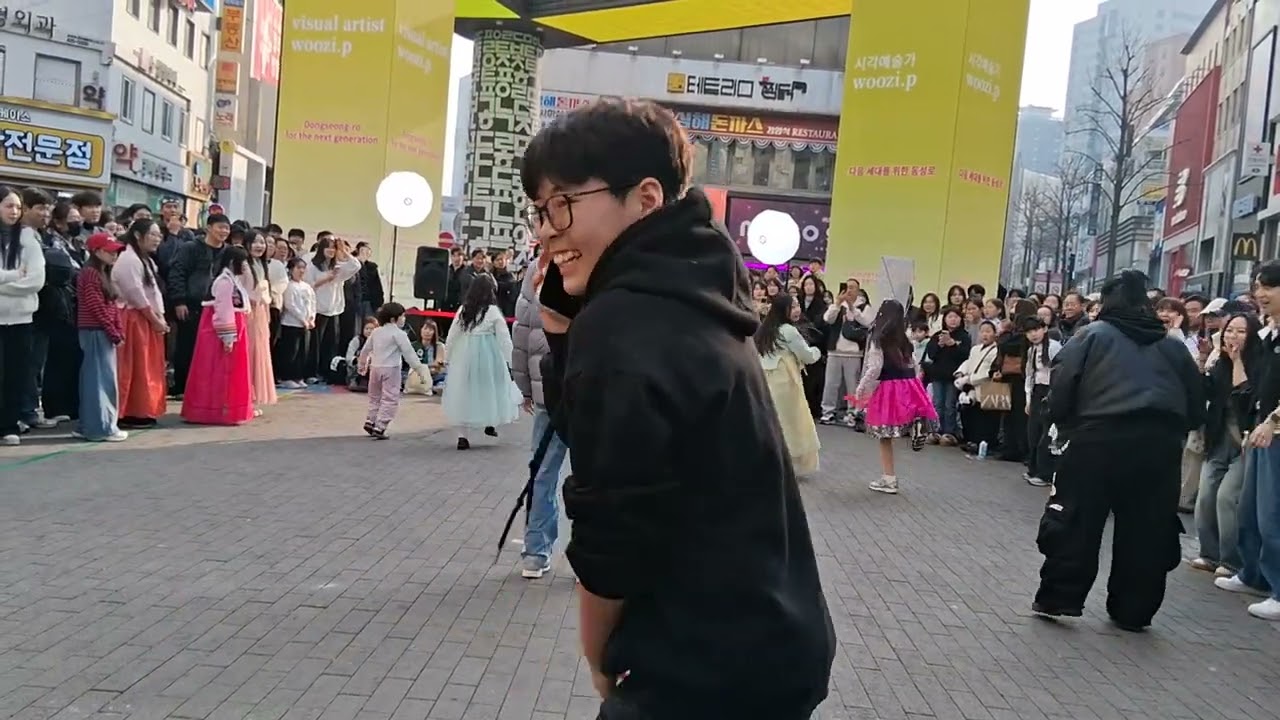 대구 동성로 댄스 공연 
