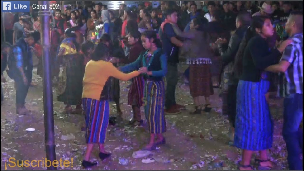 A bailar Zarabanda en Parraxtut Sacapulas Quiche