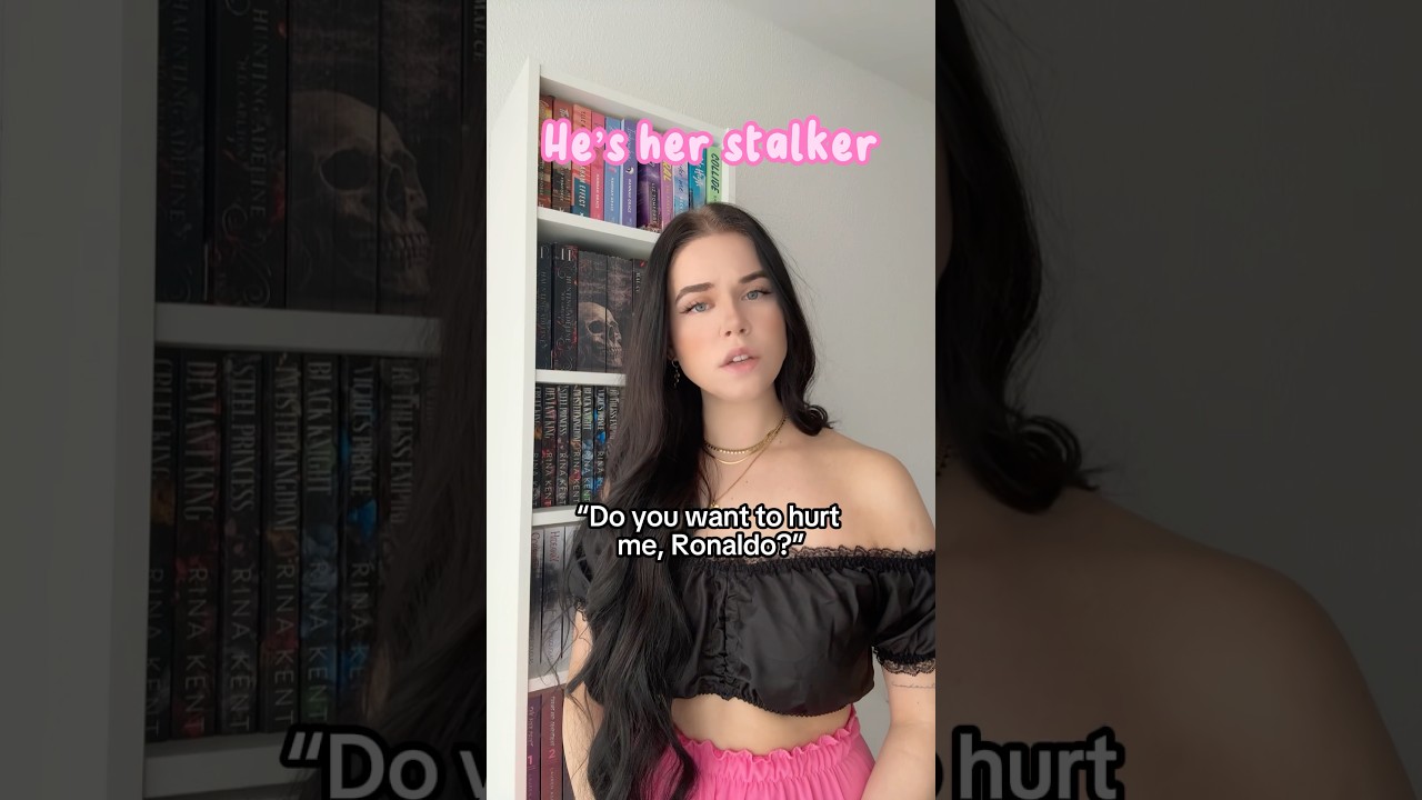 He&rsquo;s her stalker🤭 #booktube #booktok #stalkerromance #darkromance #bookrecs #books #mafiabooks