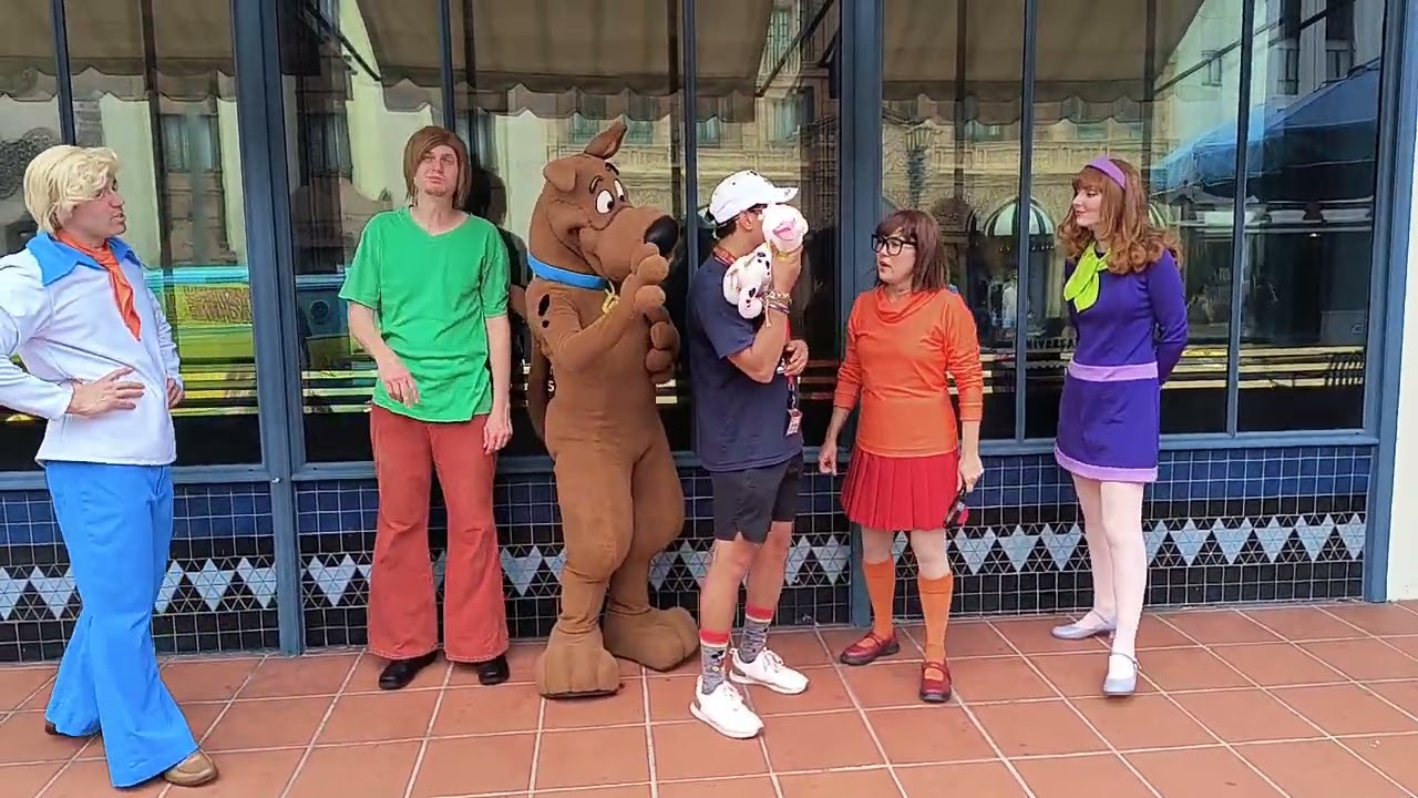 #universalstudiosflorida - Hooking up With #scoobydoo and The Gang (Apr 7, 2025)