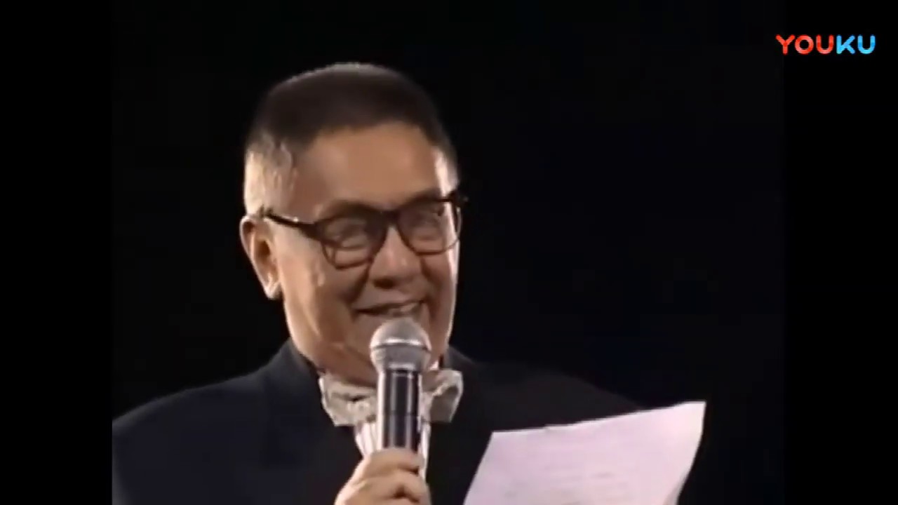 黄霑写给钟镇涛的信太精辟啦！潇洒哥人生最落魄时依旧潇洒！黄霑的最爱男歌手原来是他！#让一切随风# #黃霑獅子山下演唱會# #钟镇涛#