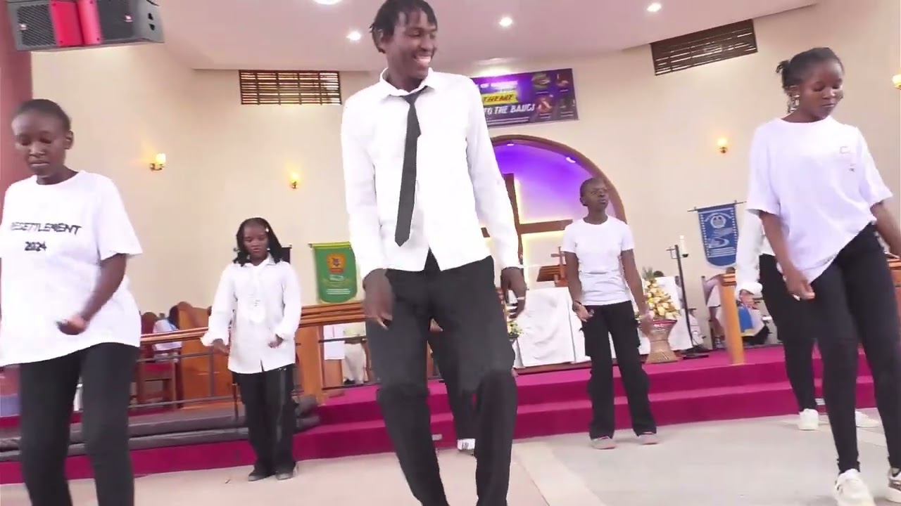 Dance Presentation –Kameshika by Moji Shortbabaa ft. Timeless Noel