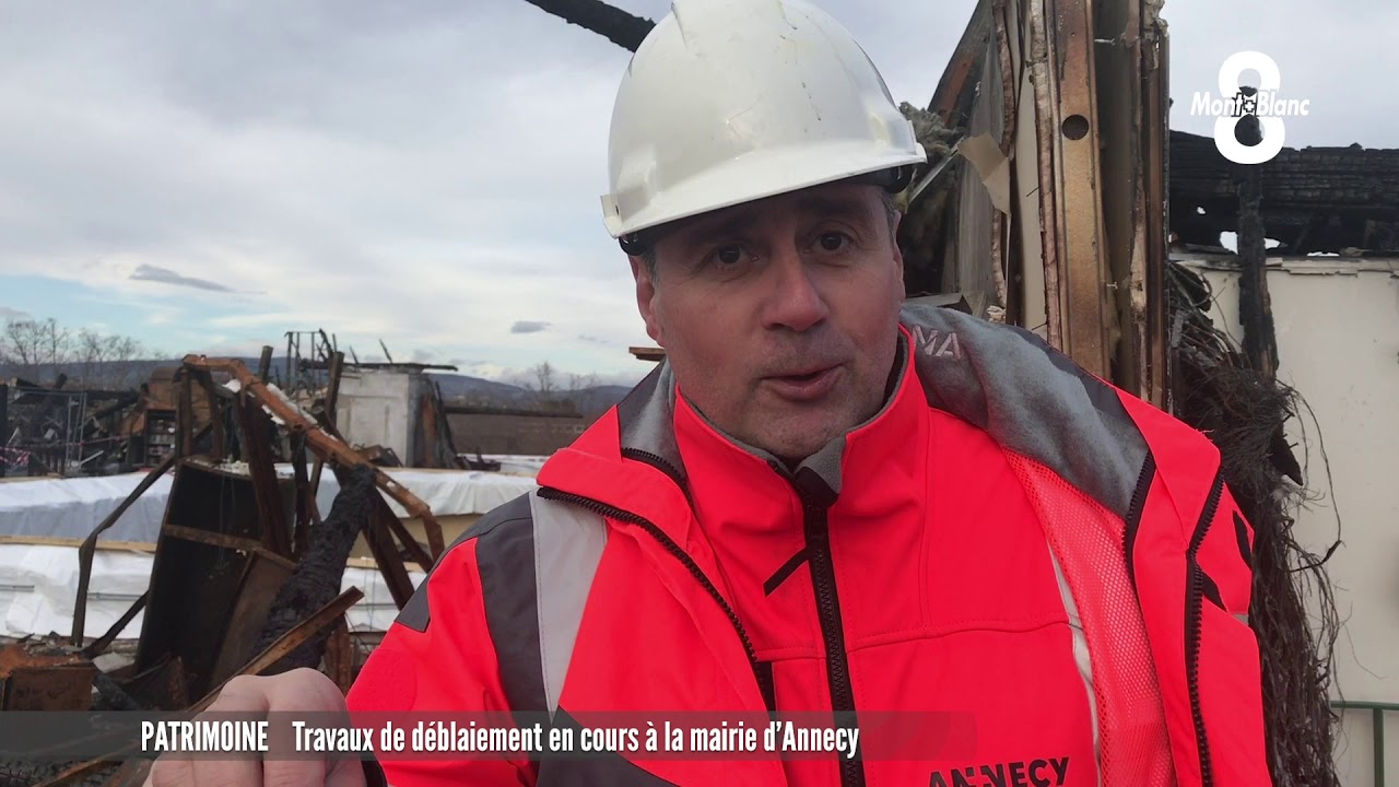 Travaux déblaiement à la mairie d'Annecy