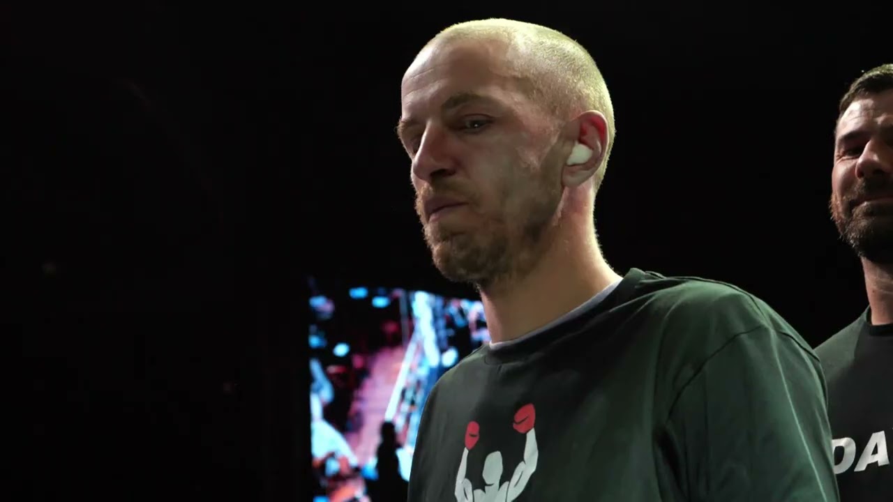 D-DAY BOXING: CHAMPIONS COLLIDE: Slapmaster: Andy Nunn vs Matt Sutton