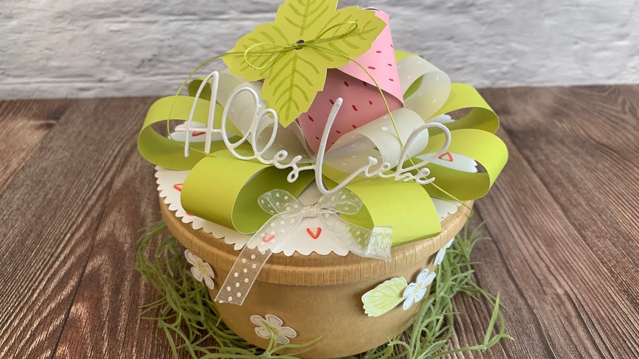 Action • Box und Deckel verzieren mit #vellum und Erdbeerbox • Lunch Bowl Geschenk 🍓