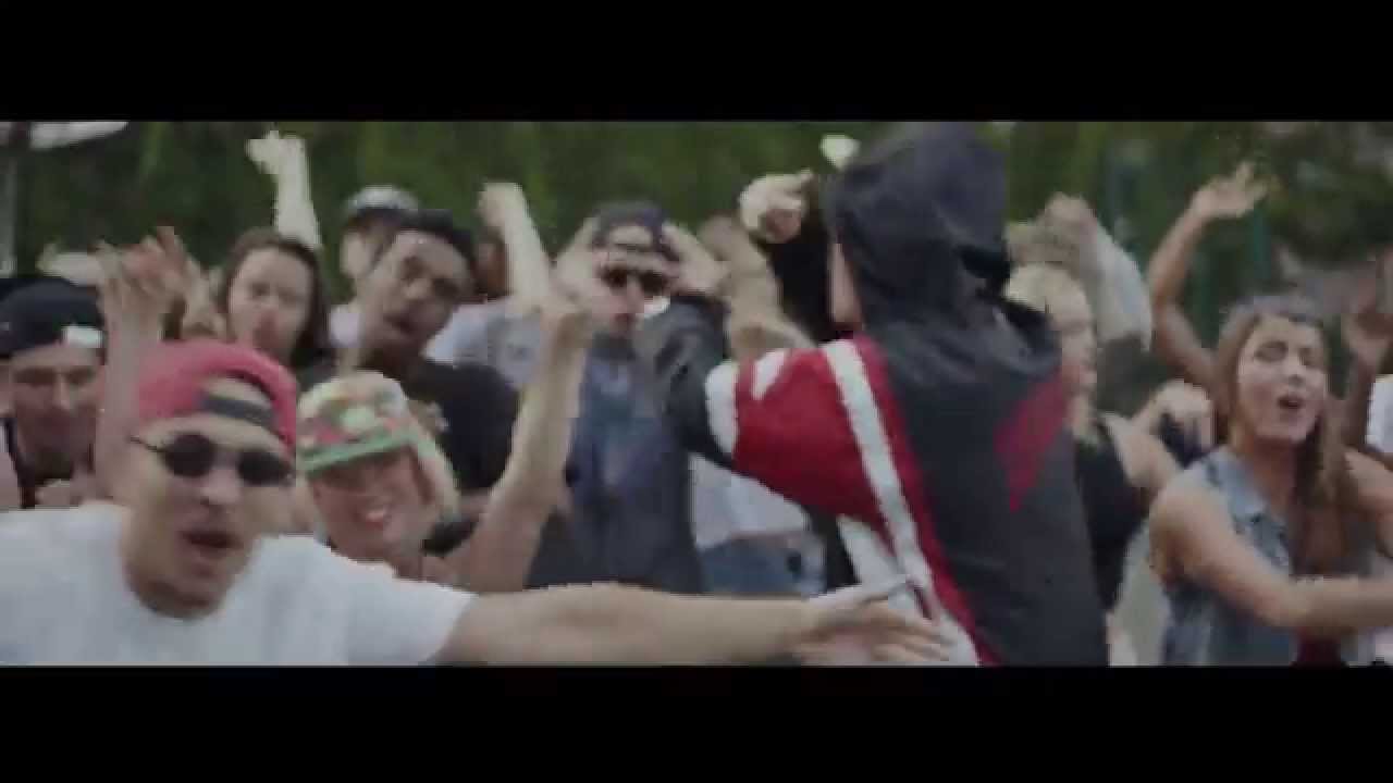 Särre - Leikkaa sukkaa