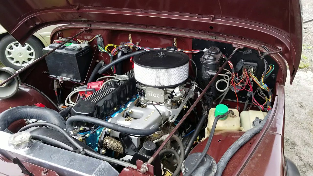 Jeep 258 4.2L with Fitech fuel injection and Clifford Performance