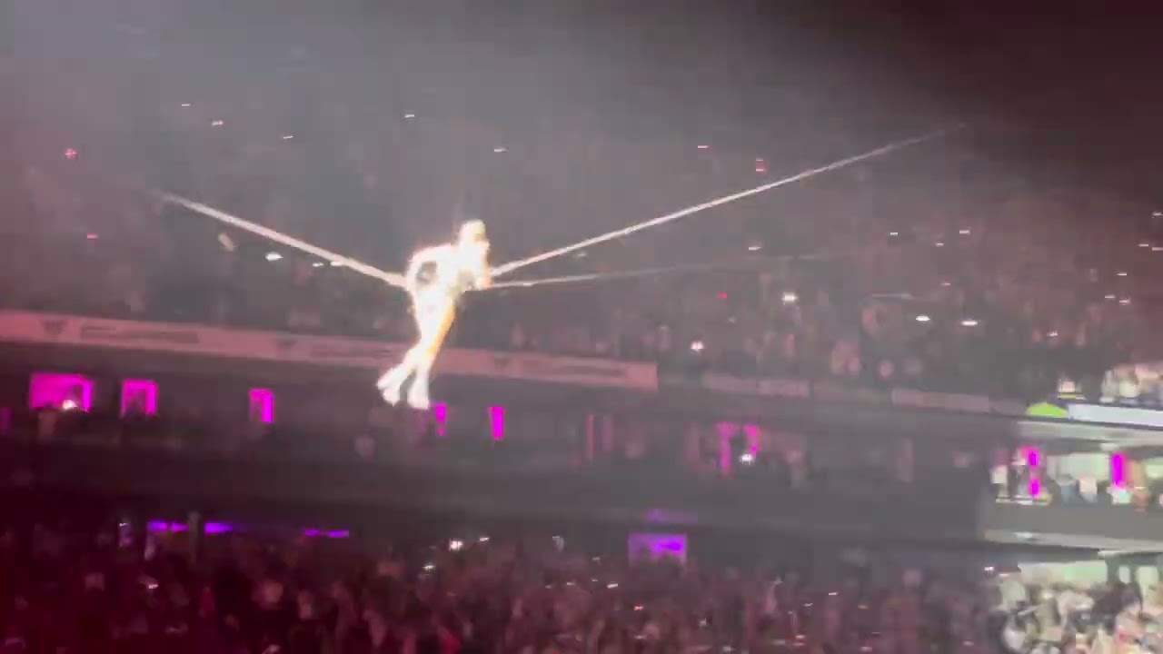PINK - Summer Carnival - So what (Final) - Paris La Défense Arena - 21/06/2023