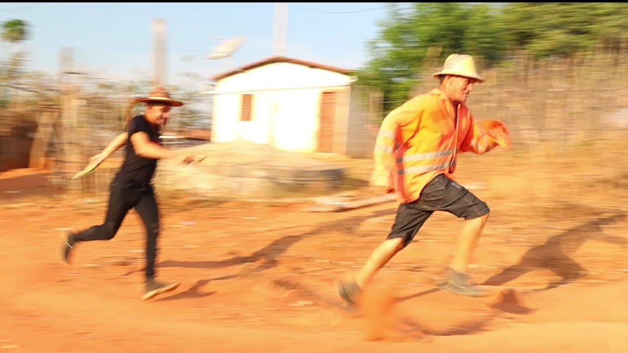 Seu mane corre com medo do forrozeiro