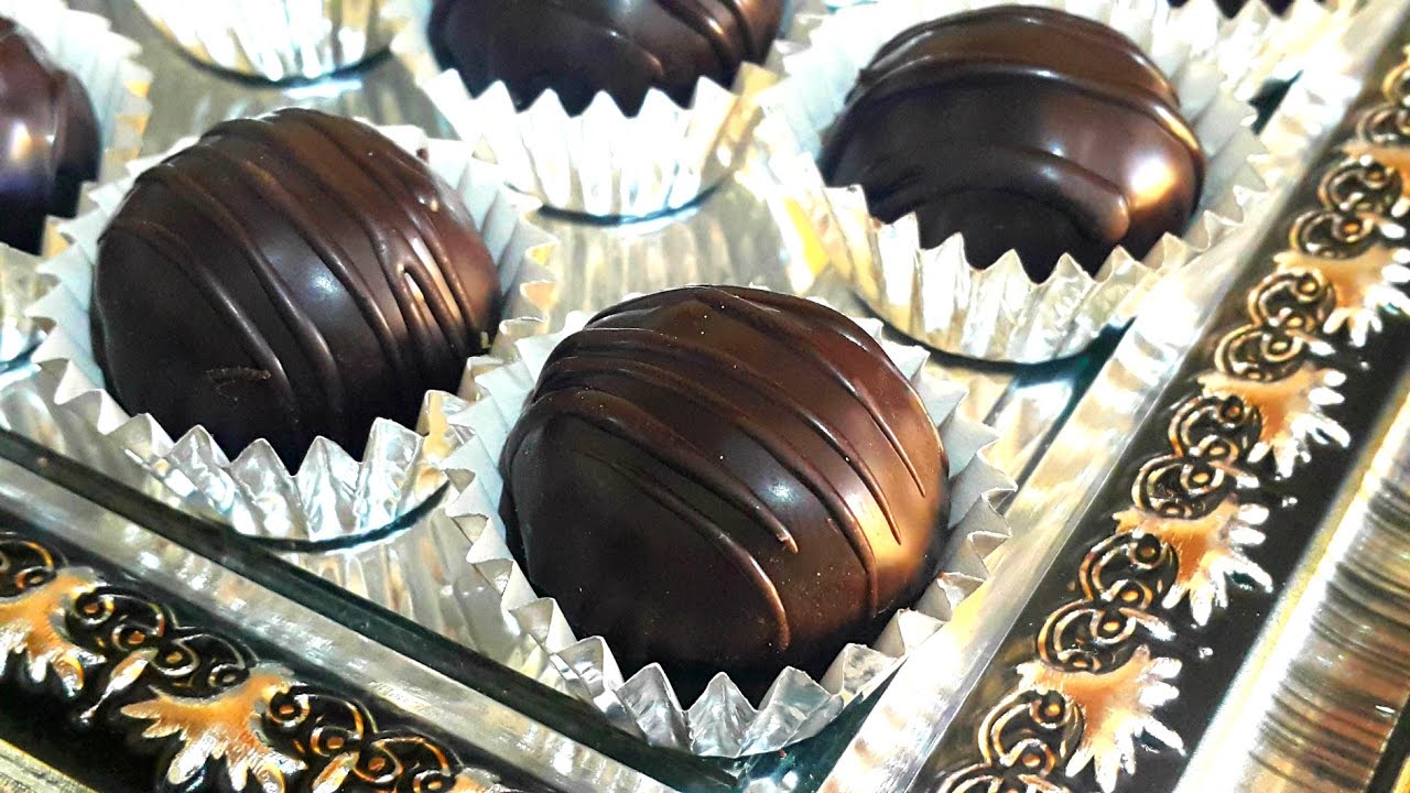 كويرات الشكلاط بالكوكاو بدون زبدة    Boules de chocolat aux cacahuète