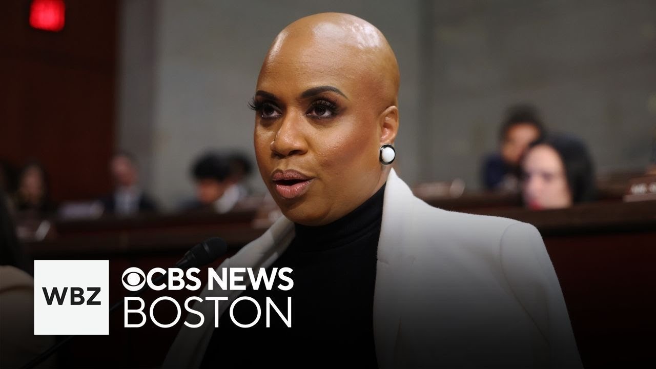 Rep. Ayanna Pressley and James Comer have heated exchange during 