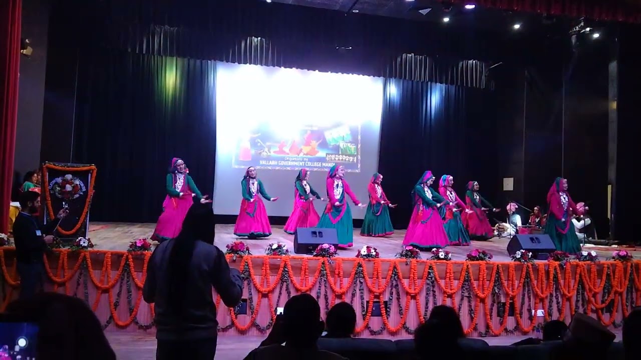HPU youth festival 2022 at Vallabh govt college mandi performed by vgc girls(2nd position)