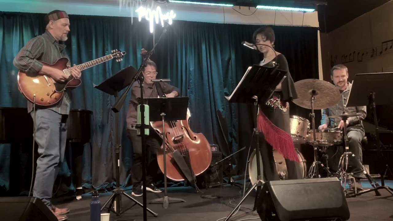 Jocelyn Medina Brazilian Quartet performing 