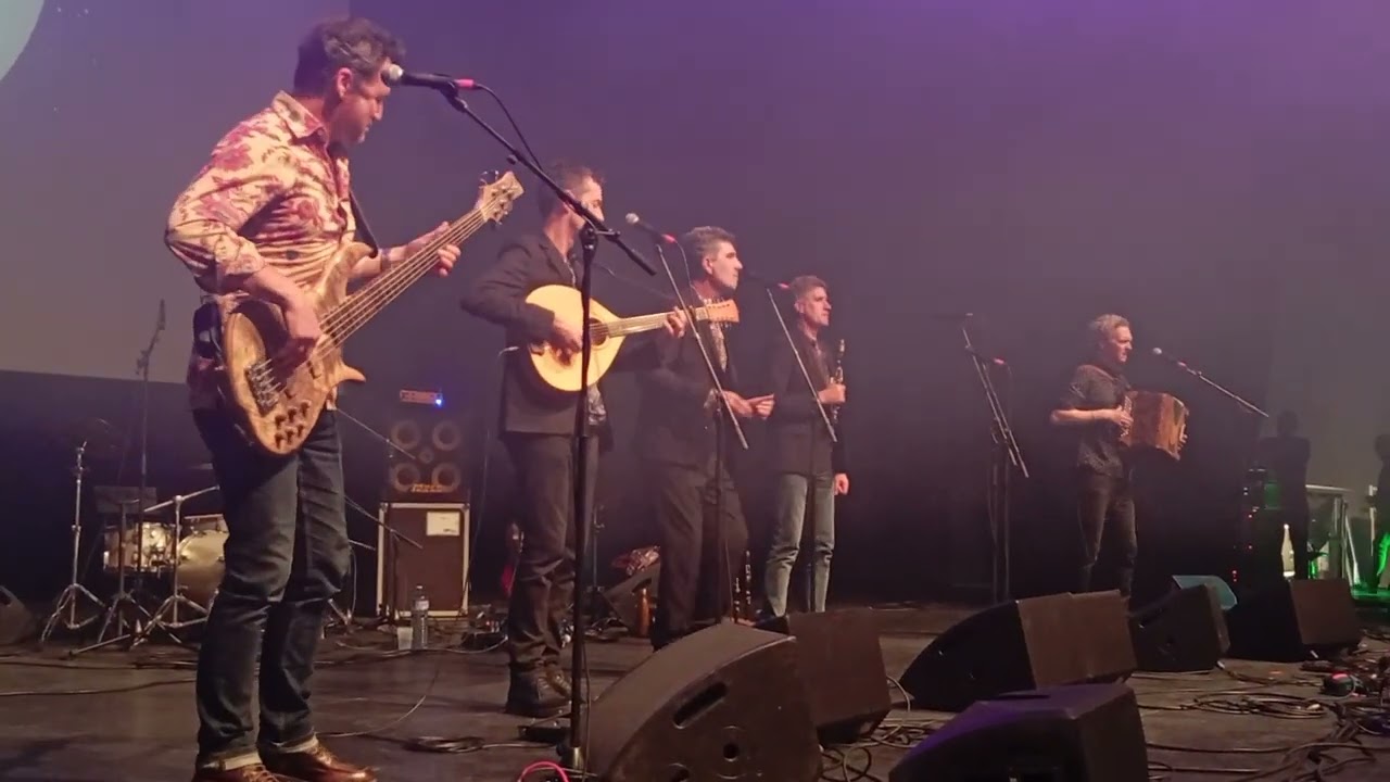 Fest noz Quimper.  Hamon Martin Quintet.  Ridé 6 temps 31l12/2025