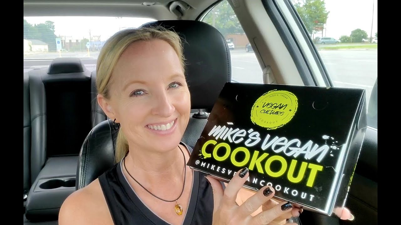 Trying Mike's Vegan Cookout 🍔 Carolina Burger & Fries 🍟