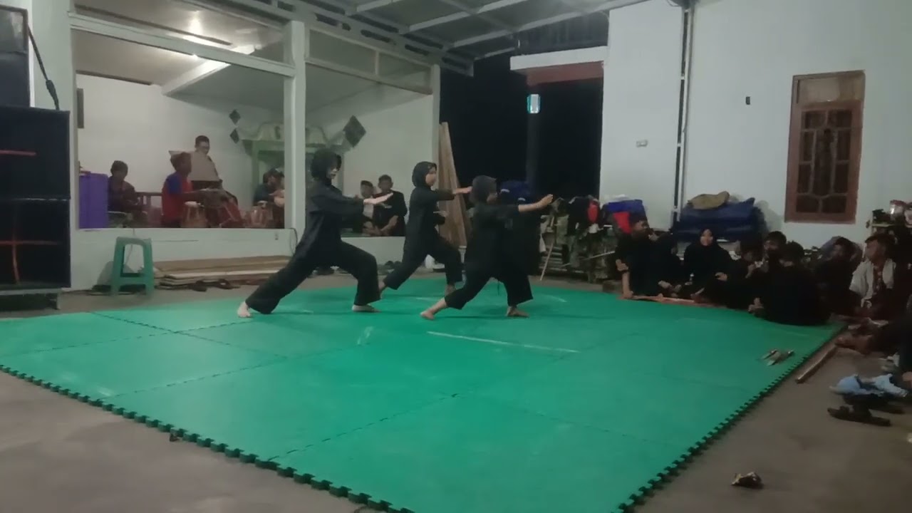 penca silat putra ciremai..incu aing