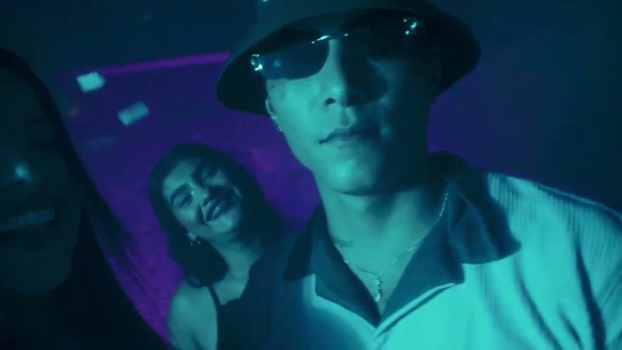 DeLouis - La Trilogía (Video Oficial) Posesiva, Adictiva, Vengativa