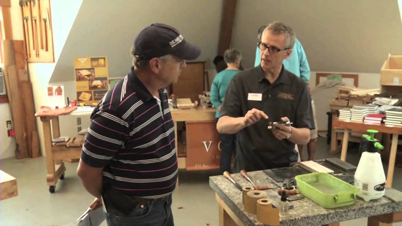 Sharpening Planes and Chisels at Lie-Nielsen Open House