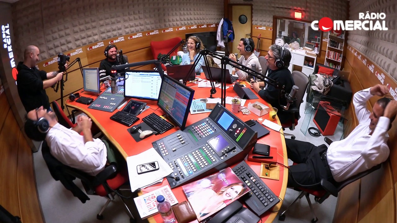 Rádio Comercial | Rebenta a Bolha - O senhor que sabe falar todas as línguas do mundo