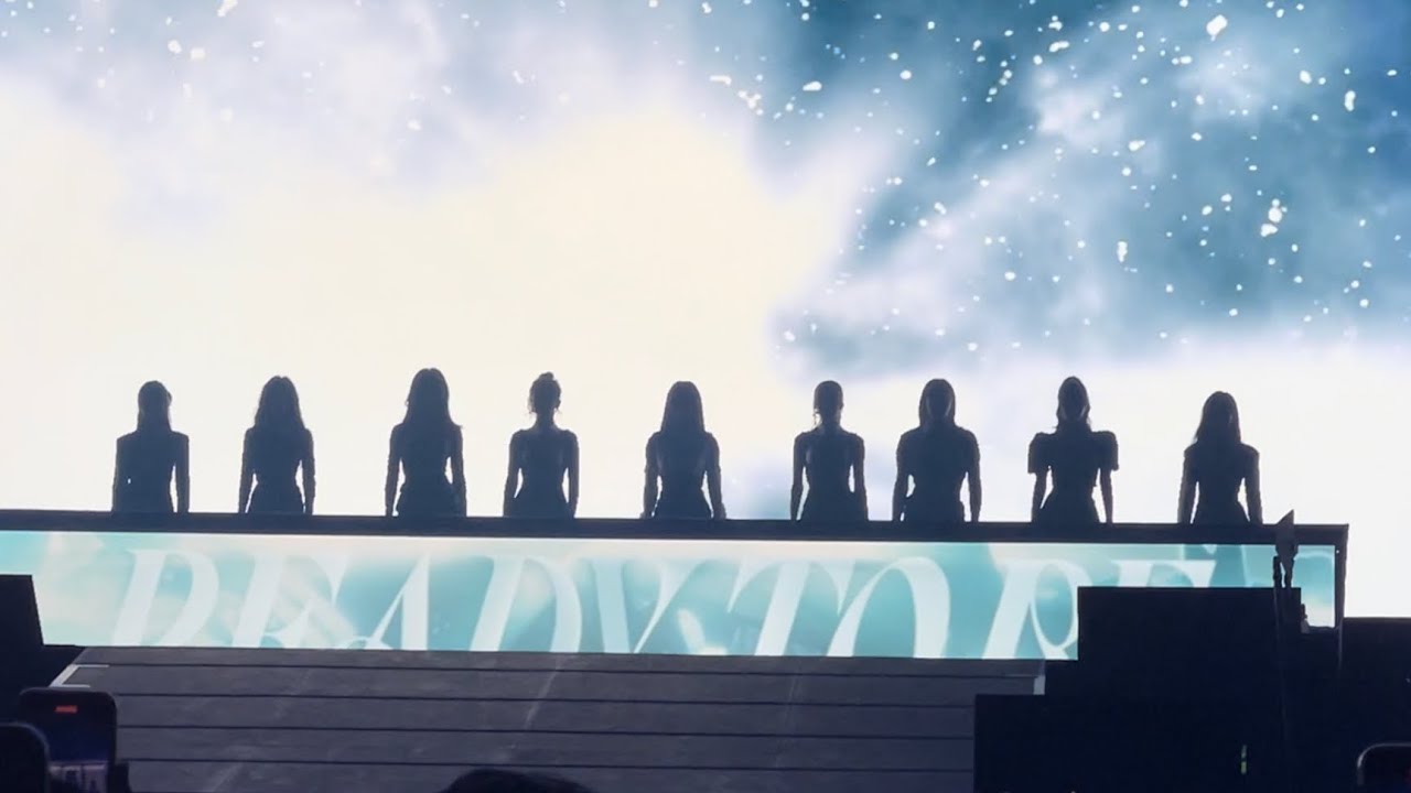 Twice - Set Me Free - Live London 2023
