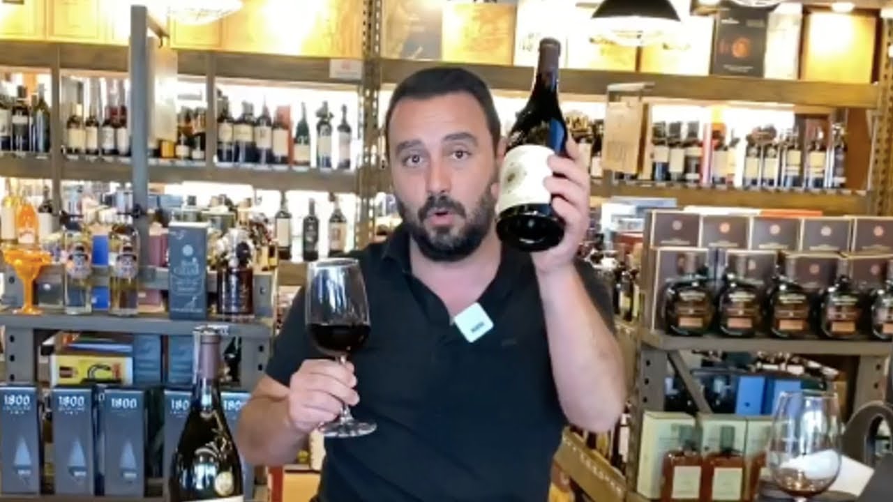 ¡¿Cómo Comprar una Buena Botella de Vino sin Saber Nada de Vinos?! | Tulio Recomienda