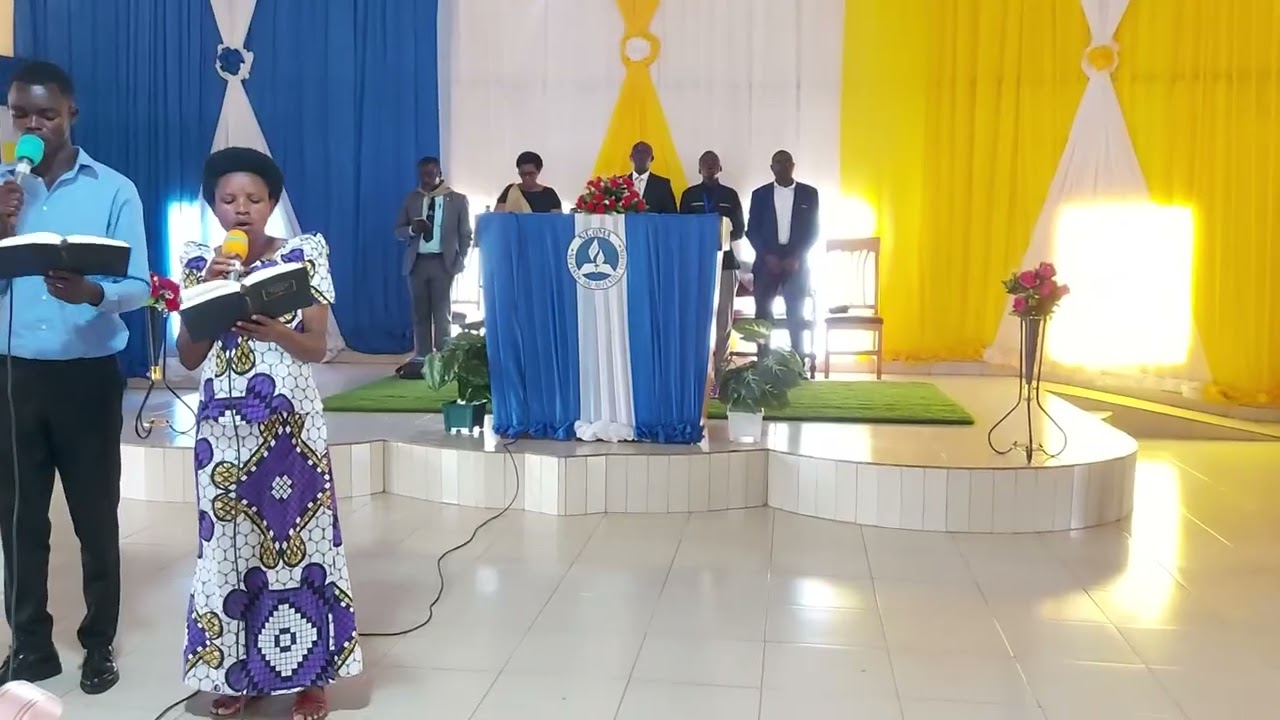 INDIRIMBO YO GUHINBAZA IMANA 252 MUGITABO CYABADVANTIST..NUBWO AMAKUBA ARIHOSE IMANA NTIZADUHAANA..