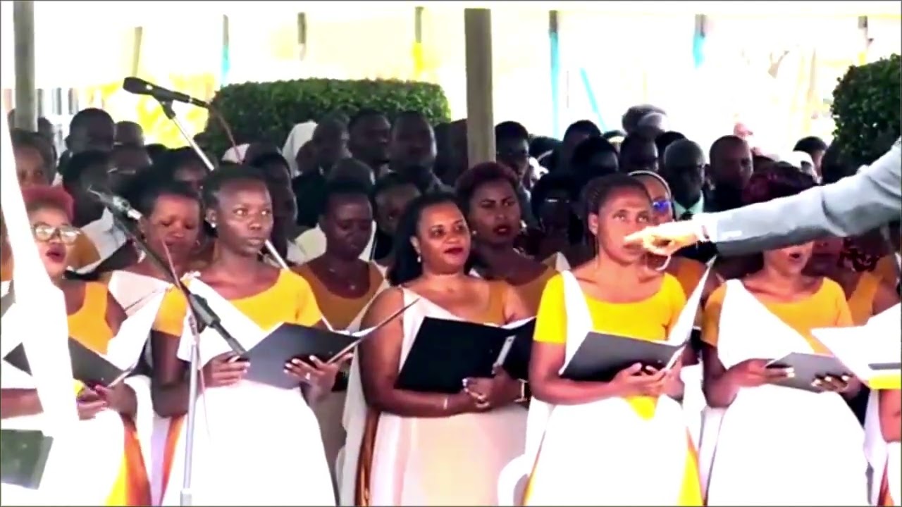 KYRIE VIII (MISSA VIII- DE ANGELIS ) PERFORMED BY CHORALE IJURU