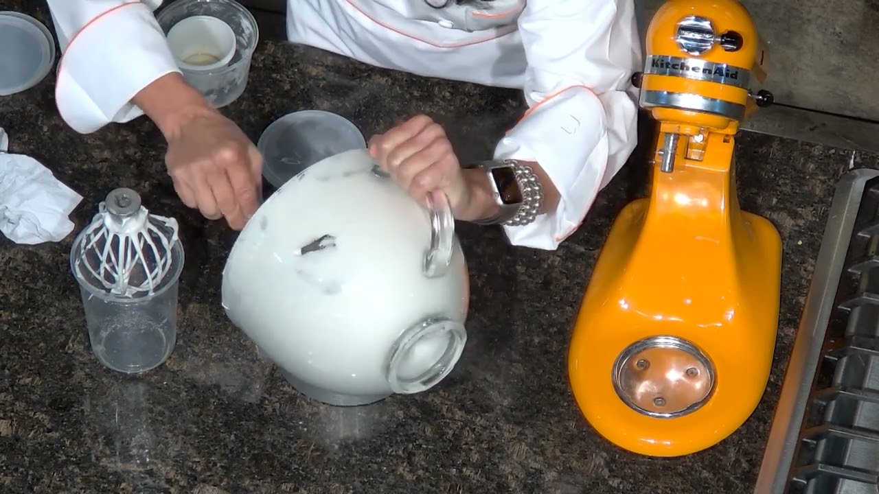 Angel Foodcake with Dunia Borga | Cutco Celebrity Chef Kitchen Demo