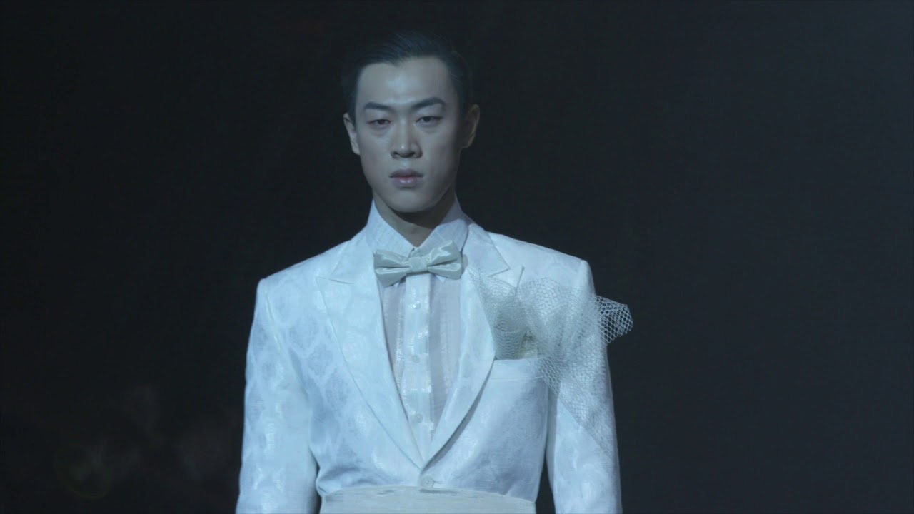 Harbin Fashion Week 2019 : Day 1 - Ezra Santos