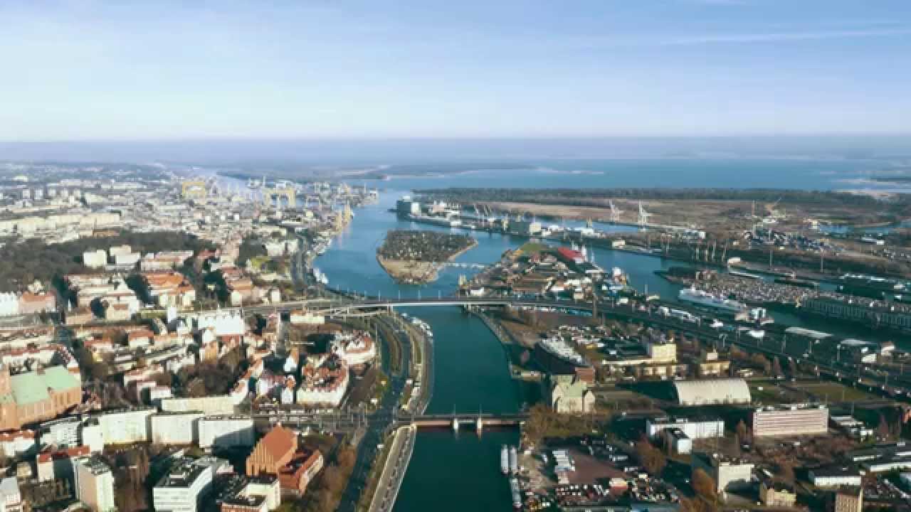 Szczecin i jego Wenecja z lotu ptaka - 4K