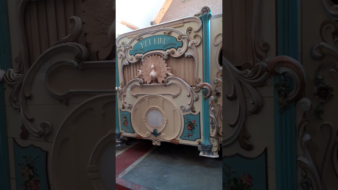El Albanico  op het draaiorgel  Het Kind van Perlee tijdens een grote restauratie.